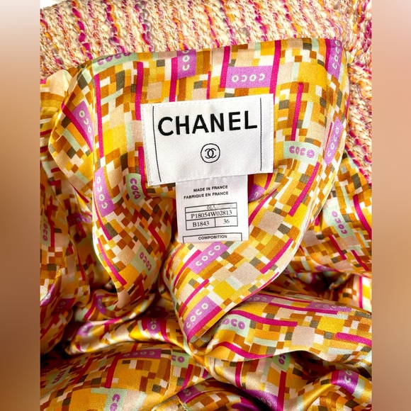 CHANEL ❌SOLD❌2001 LESAGE PINK TWEED JACKET VIVRANT COCO SILK LINING NEW - Picture 5 of 12
